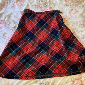 1970’s wool blend plaid A line skirt 26” waist with free mod ribbed turtleneck